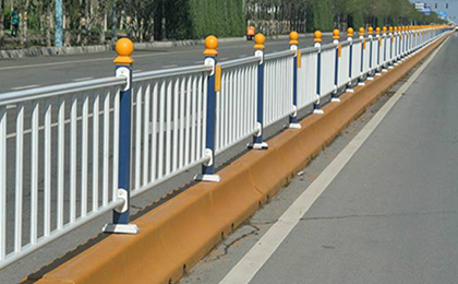 道路隔離護(hù)欄